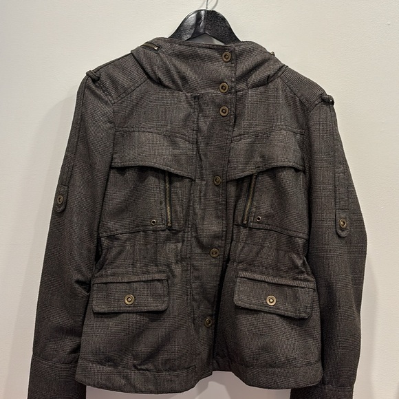 Brown plaid utility jacket with all the snaps and zippers - Picture 2 of 16
